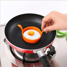 Load image into Gallery viewer, Family breakfast egg fryer tool round food grade silicone egg fryer high temperature resistant two ear egg frying model
