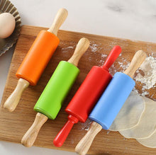 Load image into Gallery viewer, Food grade silica gel rolling pin, kneading stick and solid wood handle of rolling pin do not touch flour
